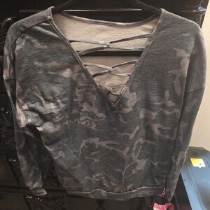 SHEIN Gray Camouflage Crisscross Sweatshirt